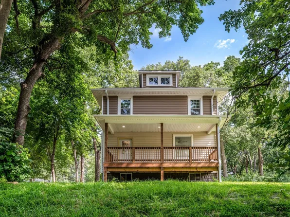 702 Lindberg Dr, Council Bluffs, IA 51503