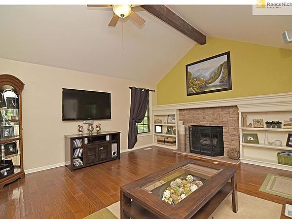 Surround sound speakers wired in!