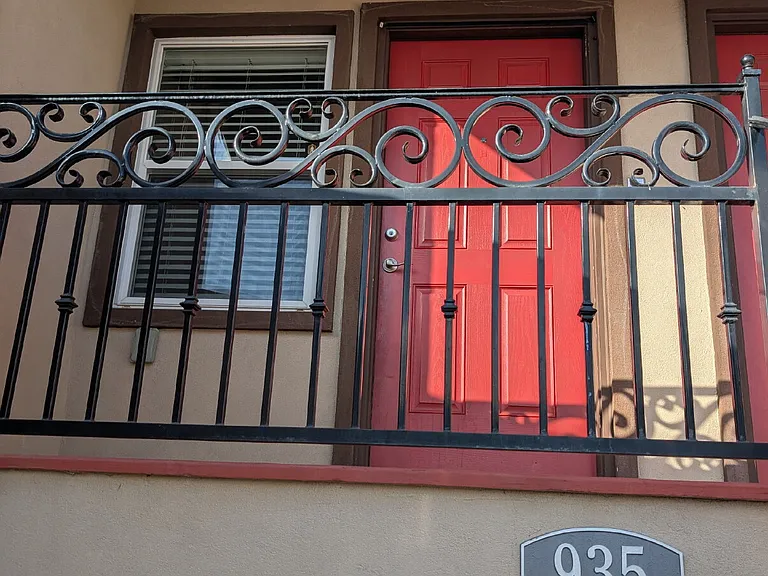 935 E Divisadero St — Photo 17