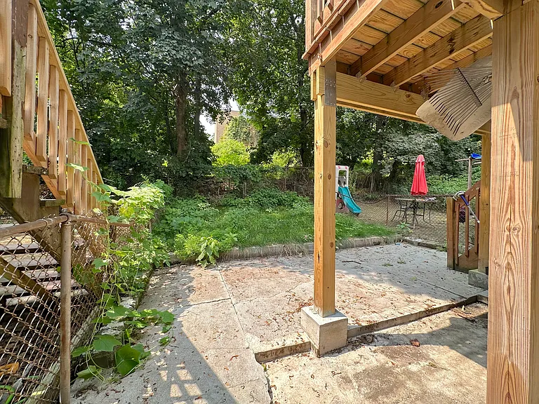 403 Liberty St — Photo 20