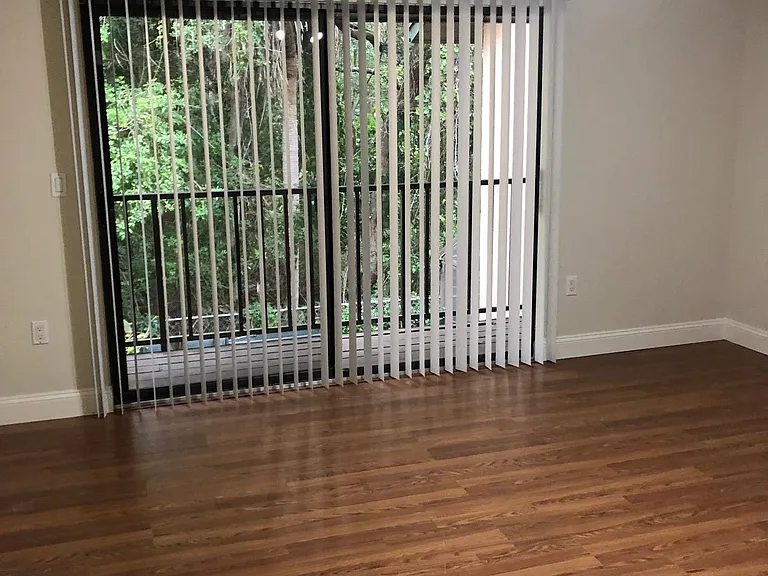 915 Sunridge Dr — Photo 11