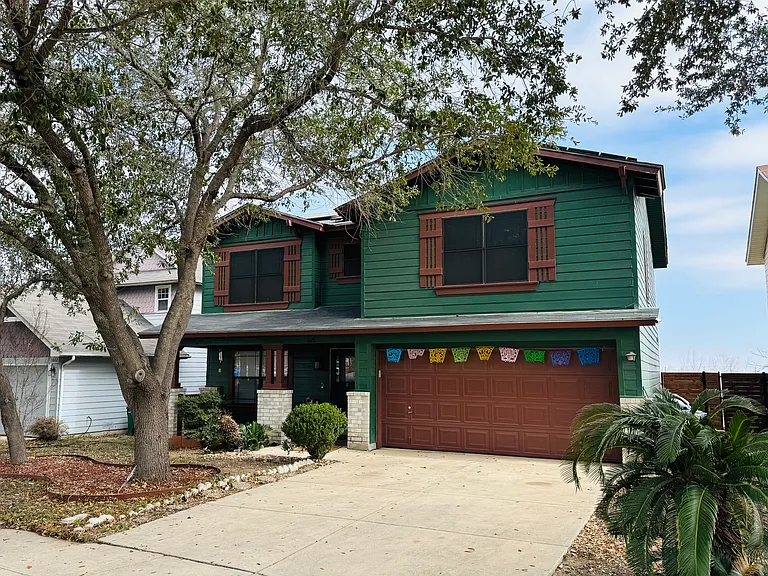 1606 Sunbend Fls — Photo 1