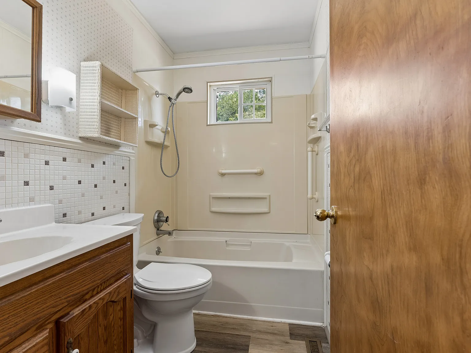 3 bed, 1375 sqft, $1,750 — Photo 3