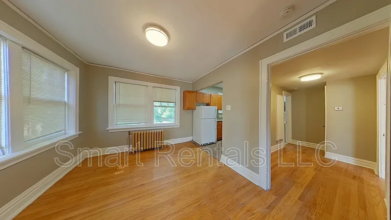 Studio, 1.0 bath, 600 sqft, $699 — Photo 4