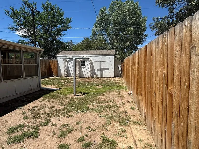 PM-254 1808 E 19th Street — Photo 4