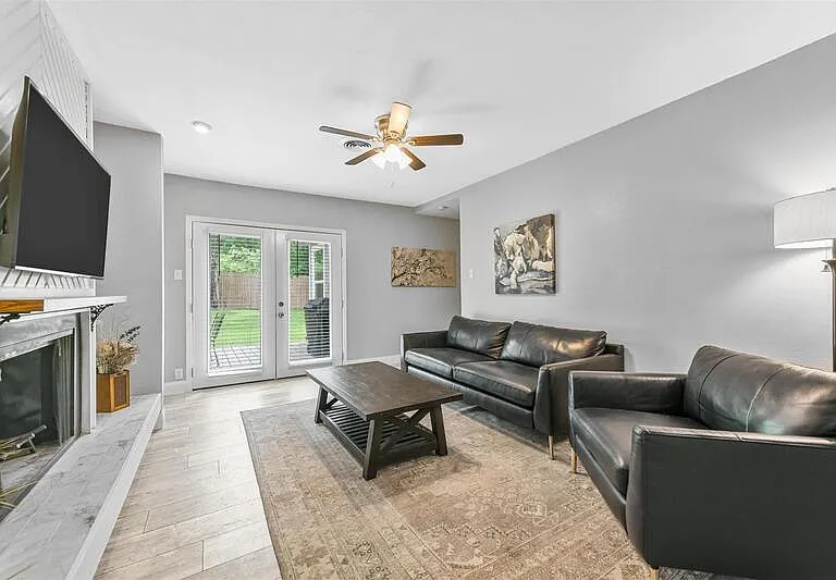 6209 Calmont Ave — Photo 13