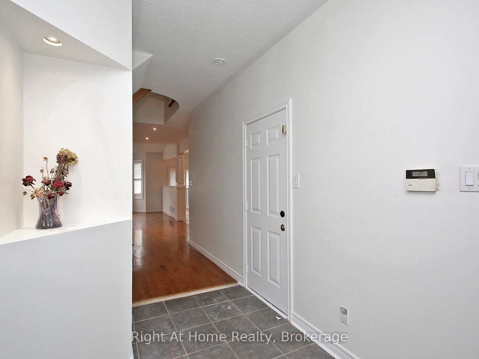3 bed, $3,100 — Photo 4