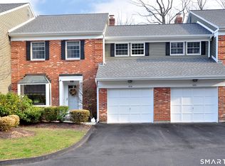 104 Tunxis Vlg, Farmington, CT 06032