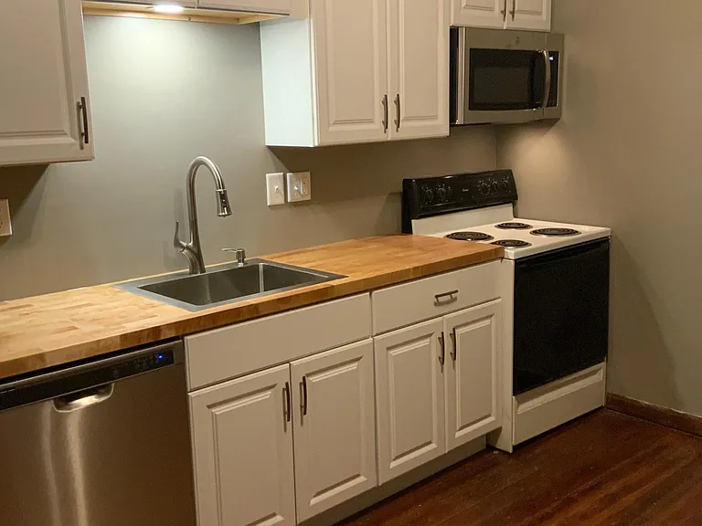 433 Reinhard Ave #435 — Photo 4