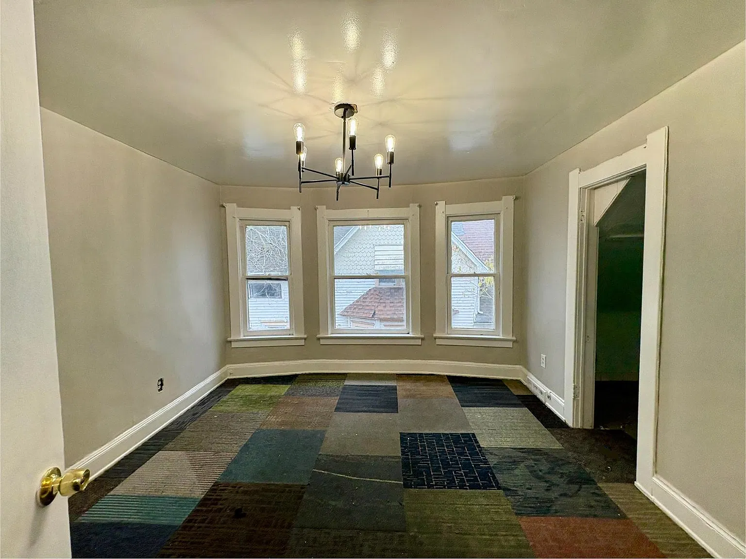 2 bed, 750 sqft, $675 — Photo 2