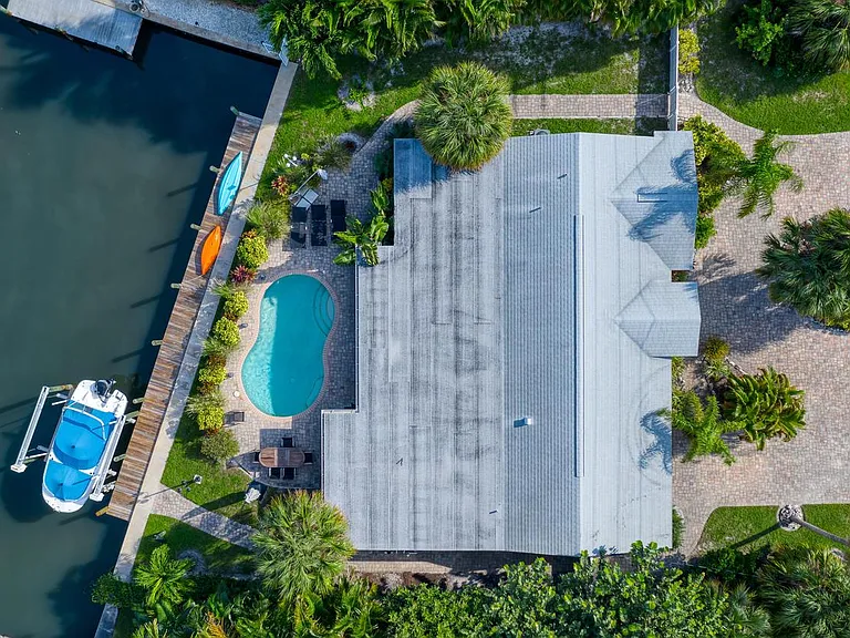 606 Key Royale Dr — Photo 28