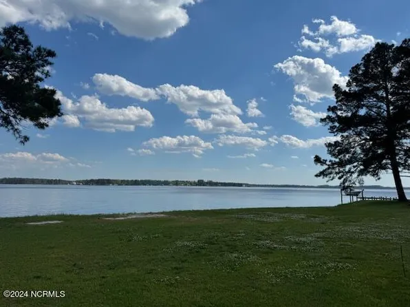 310 Myrtlewood Lane, Bayboro, NC 28515