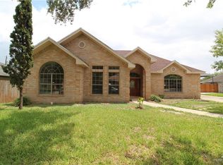 1227 S Huisache St, Pharr, TX 78577