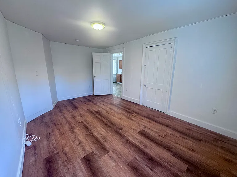 1690 Litchfield Tpke #2 — Photo 17