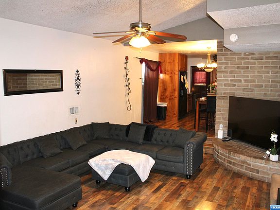 4th image of 601/603 Cactus St