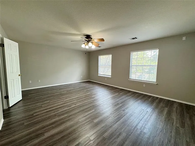 2311 Portwood Bend Cv — Photo 35