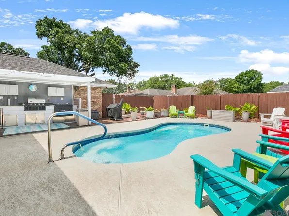 2306 Firewood Dr, Baton Rouge, LA 70816