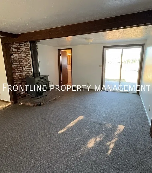 1115 N Mitchell St — Photo 6