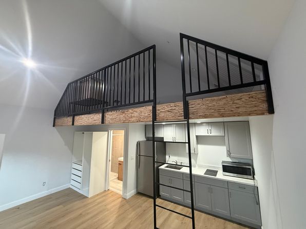 (undisclosed Address)