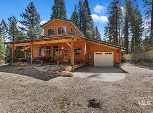 11 Shadow Rd, Garden Valley, ID 83622
