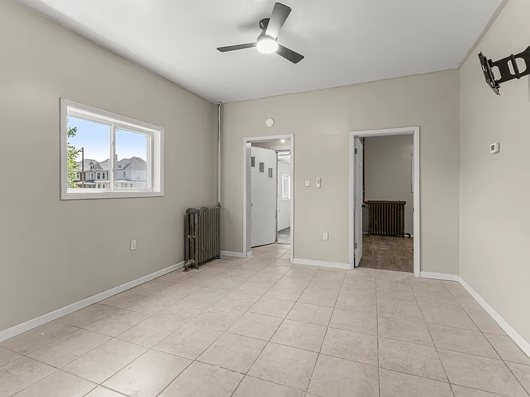 1288 Dragoon St — Photo 9