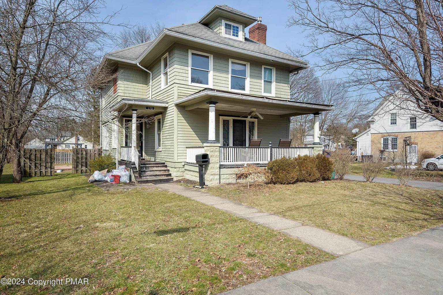 170 Grand St photo 1