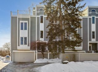 120 3rd Ave NE, Minneapolis, MN 55413