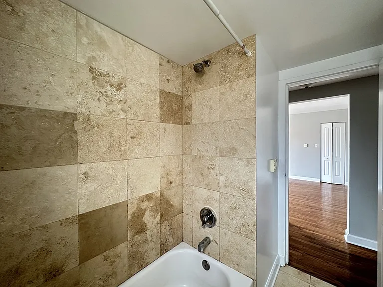 7632.5 N Milwaukee Ave #B3 — Photo 20