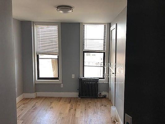 4th image of 219 Central Ave #3R
