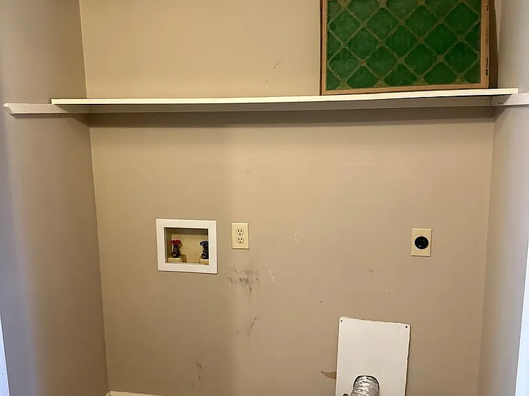 108 Wolfe St — Photo 8