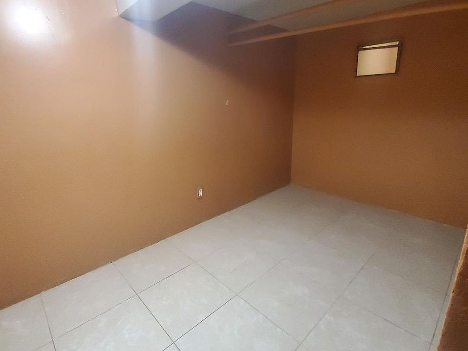 1st image of 132 Arthur Ave #1