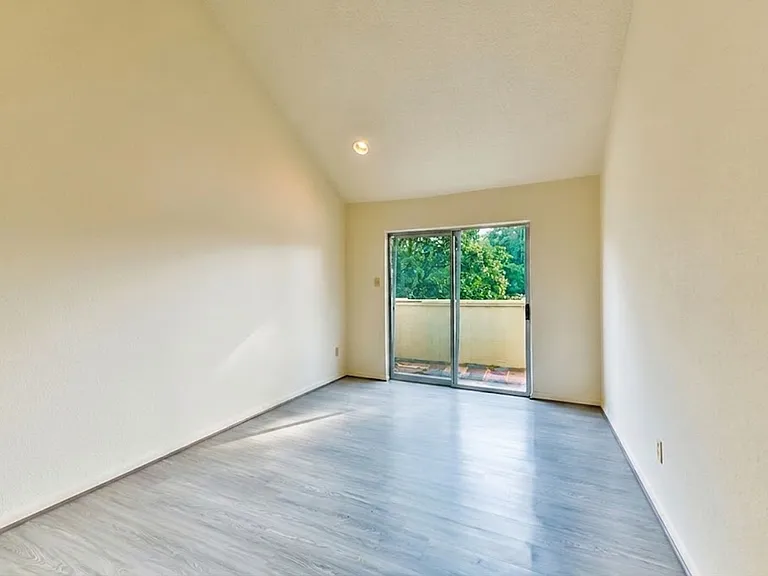 1811 Veranda Dr — Photo 10
