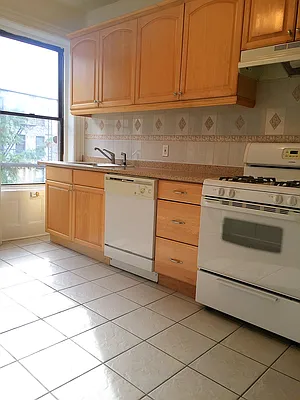 Rented by Rapid Realty Cobble Hill | media 16
