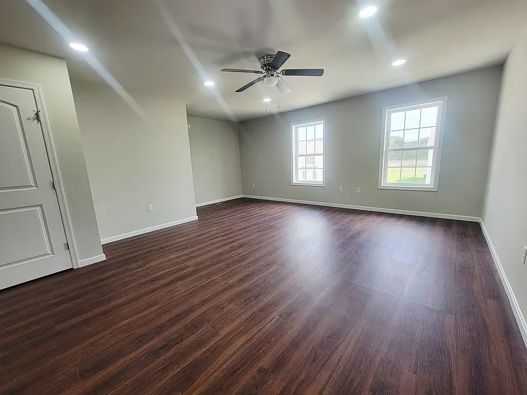 234 Rojan Rd — Photo 10