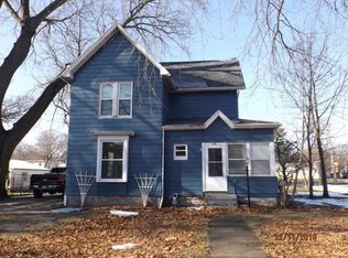 206 S Benton St, Tampico, IL 61283