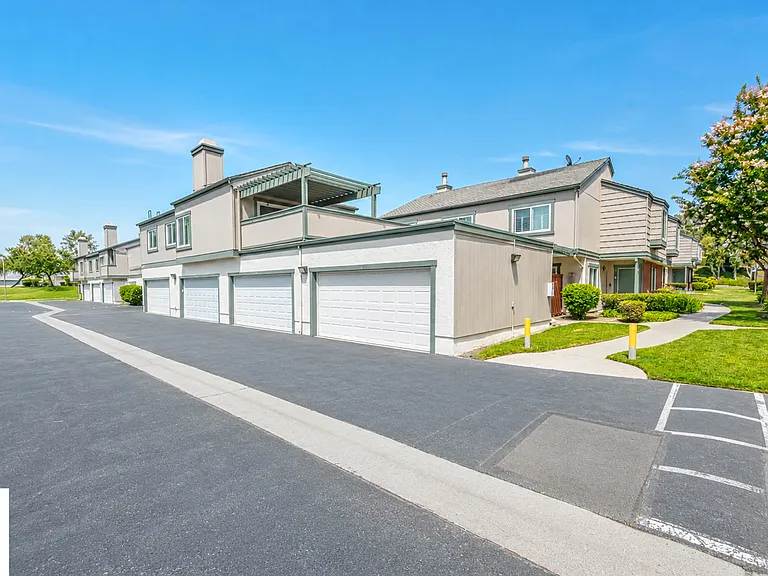 23640 Monument Canyon Dr #C — Photo 18