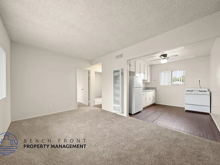 900 N Wilmington Blvd — Photo 4