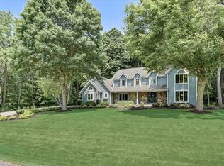 N74W22376 Alta Vista Dr, Lisbon, WI