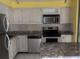 661 NE 195th St APT 107, Miami, FL 33179