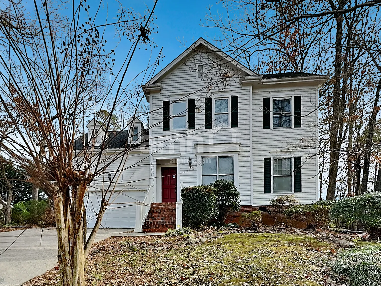 4 bed, 2.5 bath, 2220 sqft, $2,325 — Photo 1