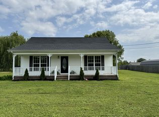 6 Big Bear Dr, Fayetteville, TN 37334