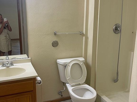 4th image of 10421 Metalmark Ln #2B-2BA-1275SQFT