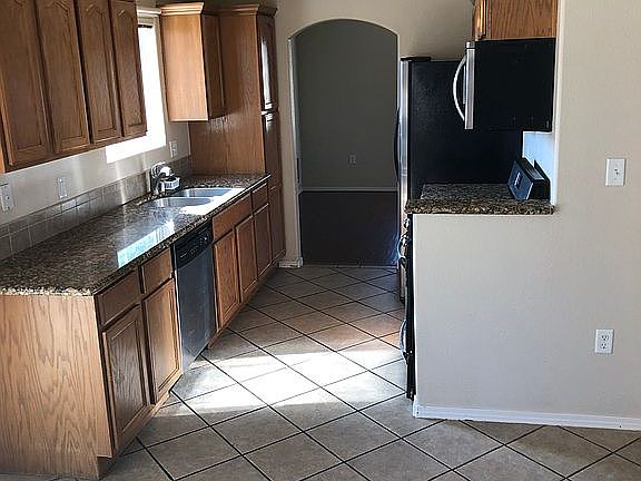 3rd image of 3621 Tres Piedras Way