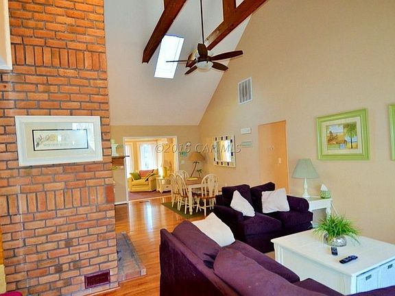 59 Abbyshire Front Entry View