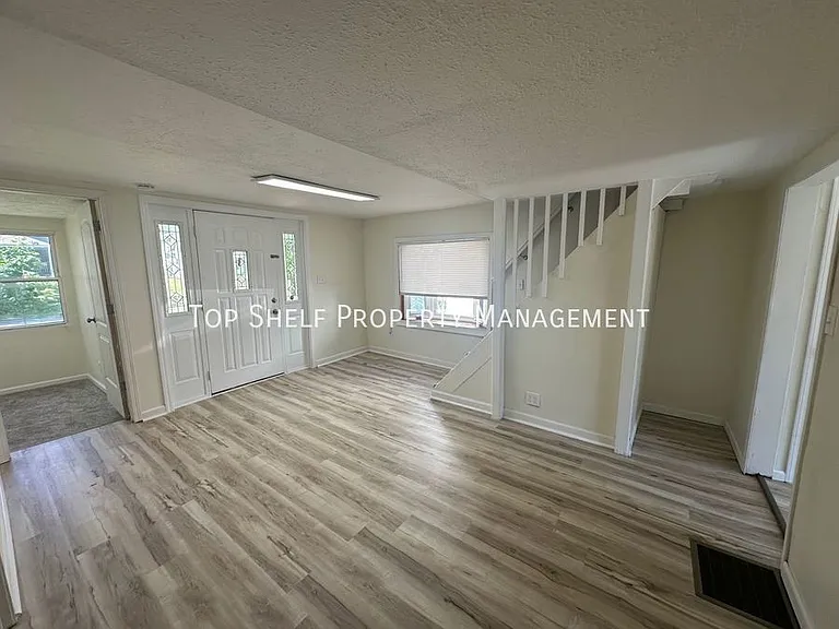 1629 Capitol Ave — Photo 4