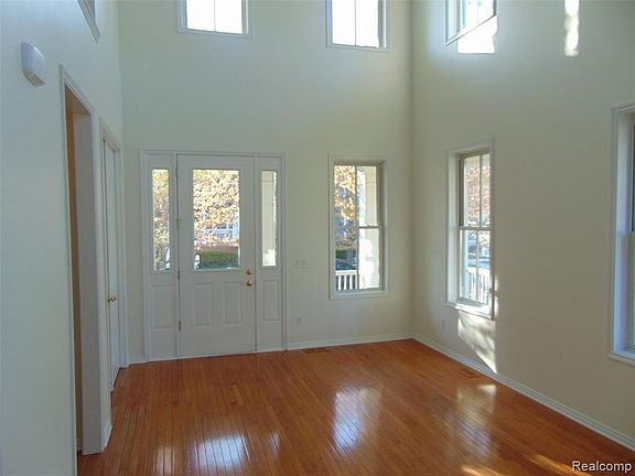 3rd image of 671 Roosevelt St #60