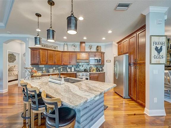 4th image of 9511 W Park Village Dr