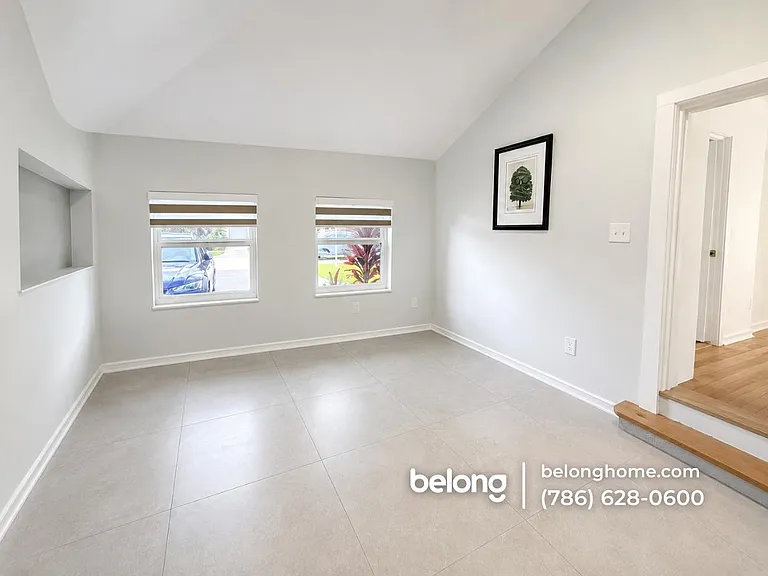 1504 Funston St — Photo 2