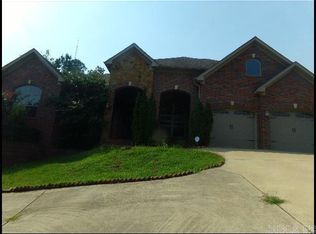 111 Chelle Ln, Little Rock, AR 72223