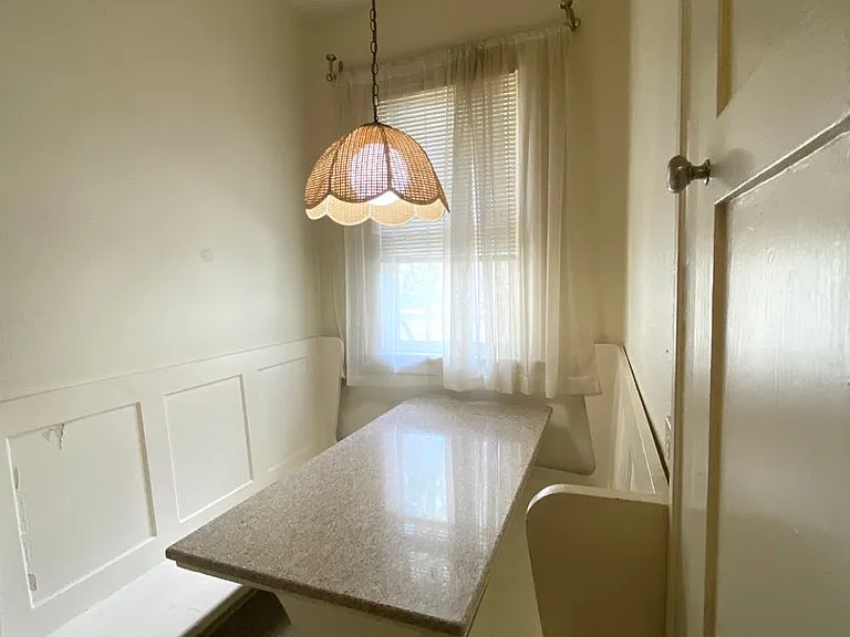 1103 W 22nd St #A — Photo 11